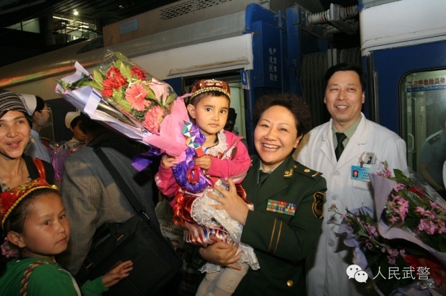 飞翔在*警武**医院里的那些天使