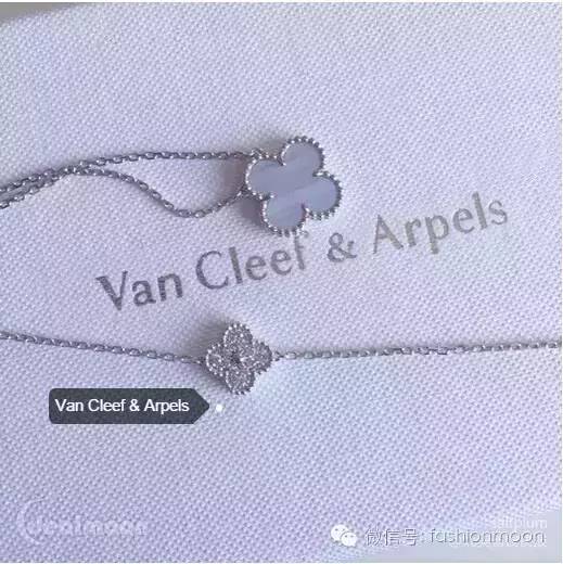 大家为什么喜欢梵克雅宝的四叶草,梵克雅宝luckyspring与四叶草谁保值