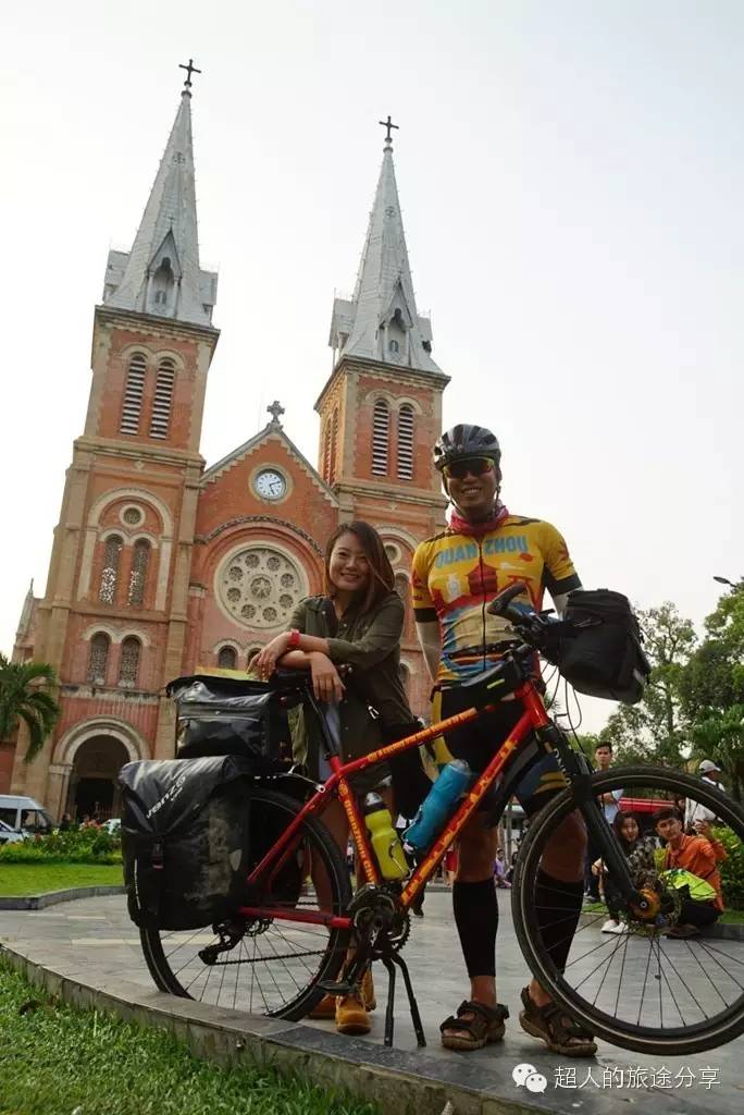 越南胡志明奥黛店,在胡志明街头偶遇穿奥黛的美女