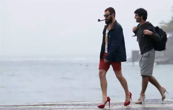 男友是变态吗?为什么爱偷穿女式*裤内**?|音符QA