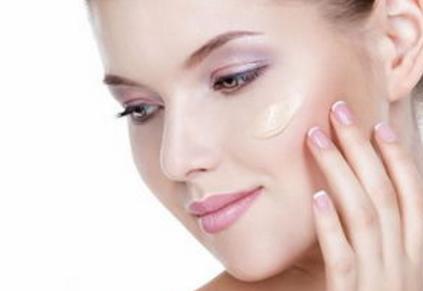 导演冯小刚的白癜风治好了吗,冯小刚在哪里治白癜风