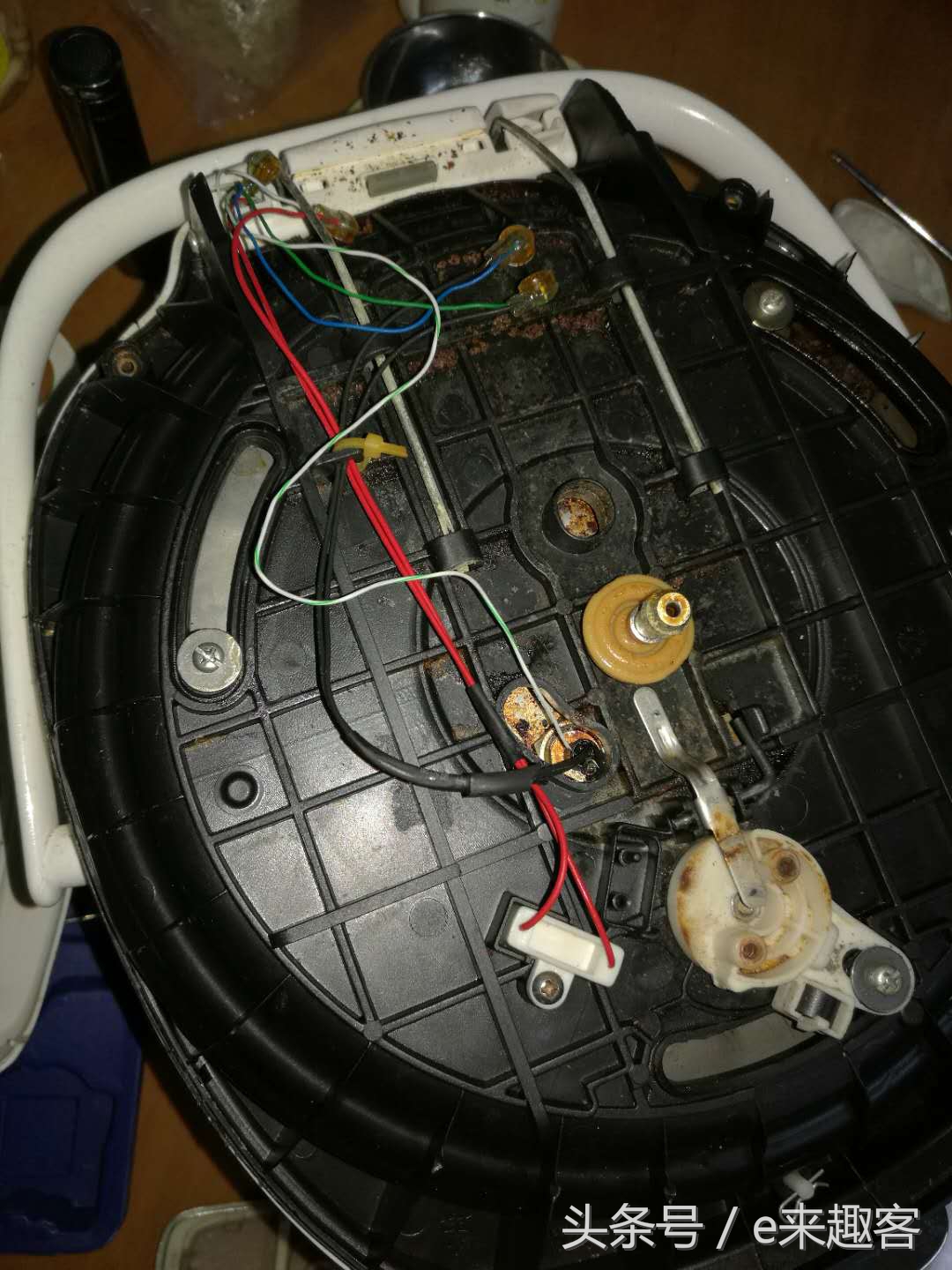 苏泊尔电压力锅e0故障排除图解,苏泊尔电压力锅e0故障维修视频