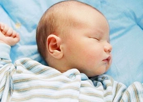 宝宝睡觉后脑勺出汗多什么原因,宝宝睡觉后脑勺出汗怎么护理