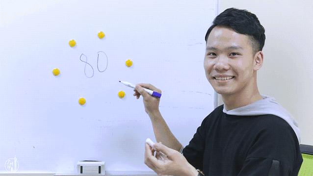 我们让4个直男猜化妆品，女生们哭晕在厕所！哈哈哈哈...