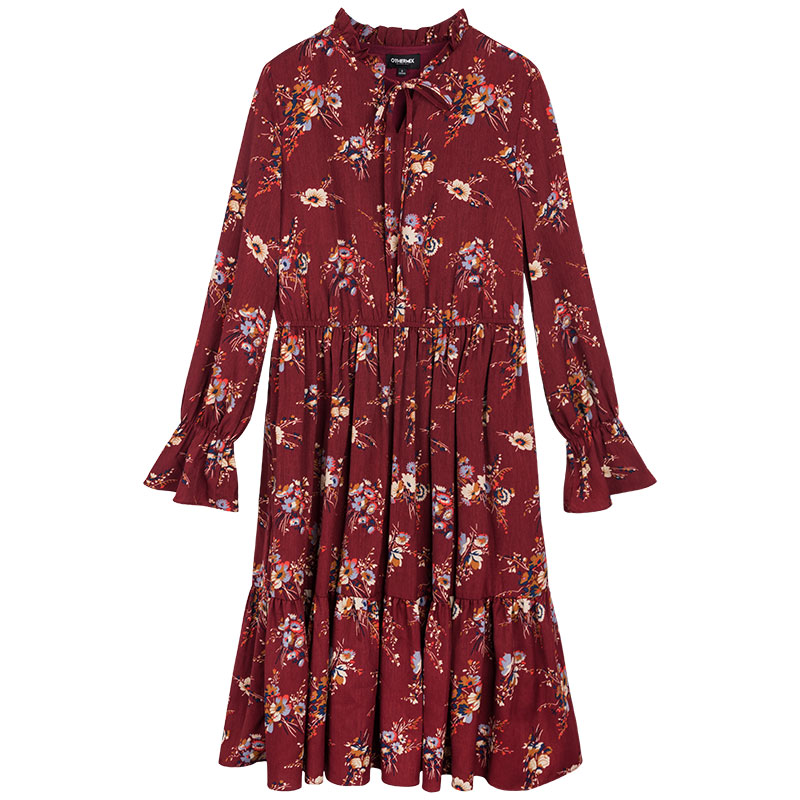 清新荷叶边，连衣裙也诗情画意