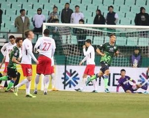 亚冠第一回合恒大输球,亚冠劲旅断崖式下滑