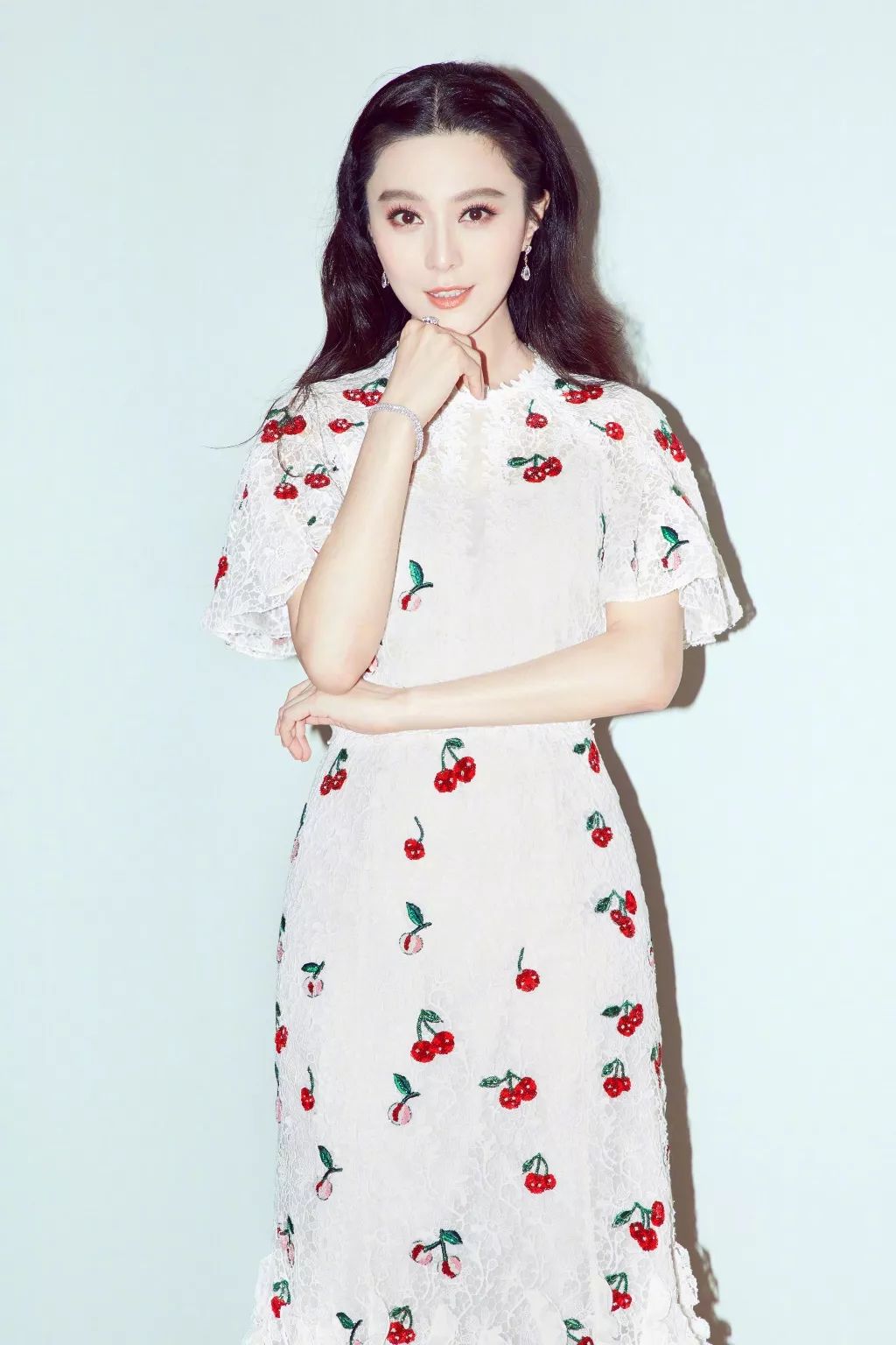 迪丽热巴同款裙子穿搭,迪丽热巴的裙子穿搭