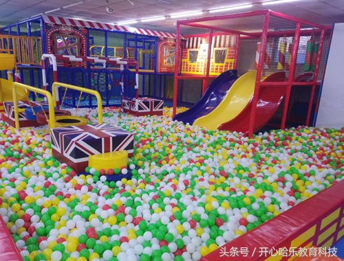 室内儿童乐园投资加盟怎么做,开家儿童游乐场加盟投资多少钱