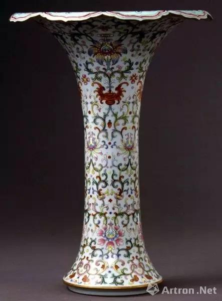 有关乾隆粉彩的六大特征，精品明清官窑可送北京保利北京翰海