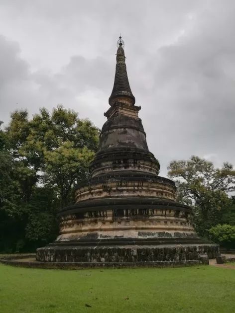 君行体验官专栏丨他在佛之国度,邂逅了一场浪漫