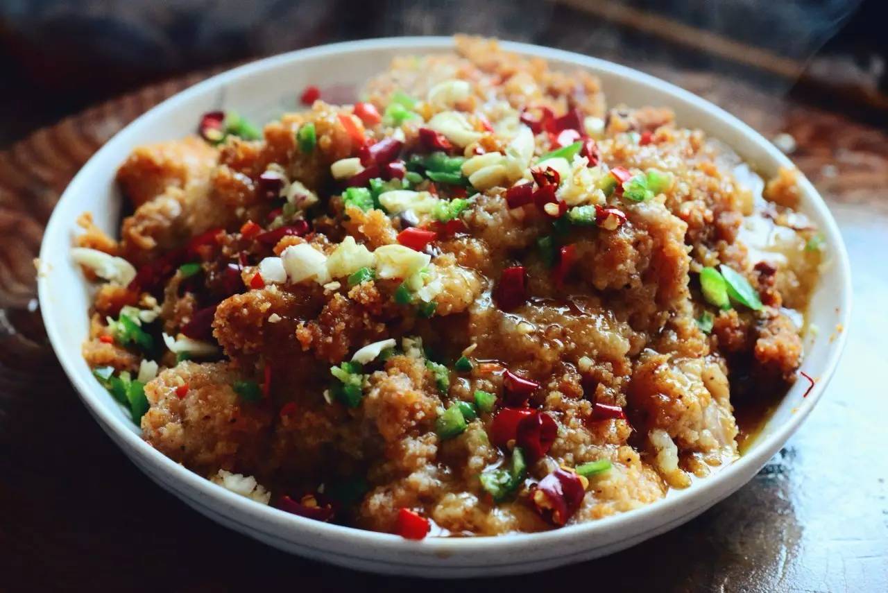 故事|2000元游遍全国后，肉与远方对他有了新的意义