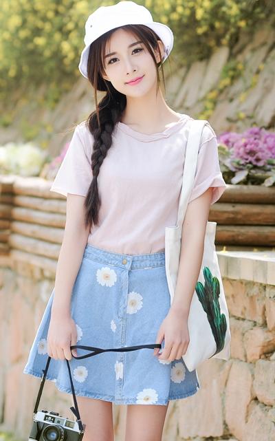 宽松版t恤搭短裙女慵懒风,小清新甜美可爱t恤
