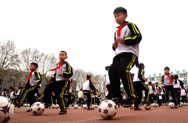 5000亿扶持校园足球,校园足球3年投入多少钱