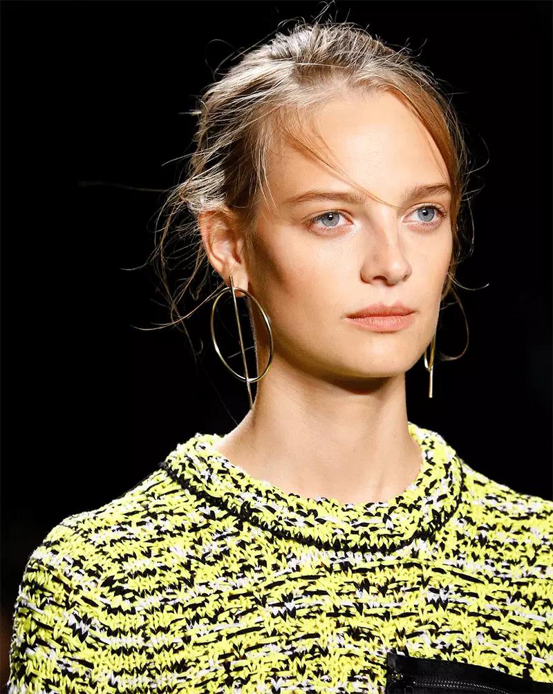 戴什么饰品好看又洋气,如何好看又不夸张的戴首饰