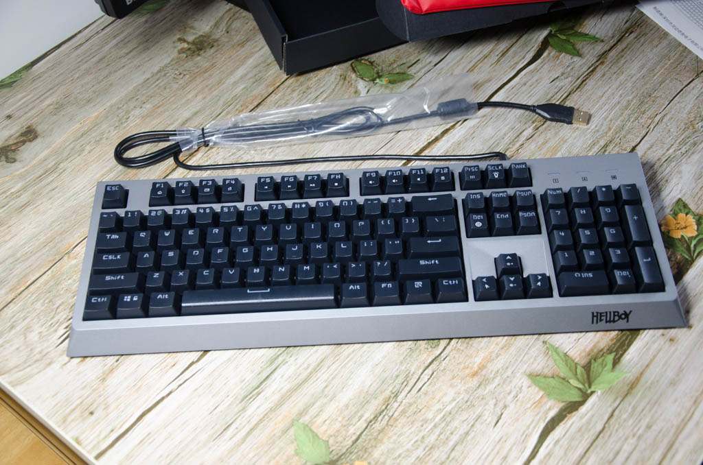 红轴机械键盘和普通键盘区别,机械键盘和机械轴键盘