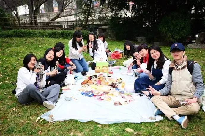 故事|2000元游遍全国后，肉与远方对他有了新的意义