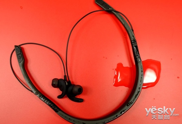 jbl耳挂式蓝牙耳机测评,jblreflectfit蓝牙运动耳机评测