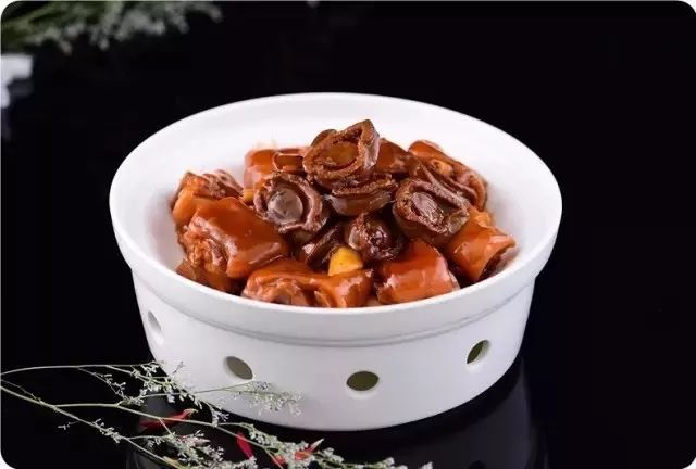 在南京也能吃到正宗的新疆美食,在南京也能吃到淄博烧烤