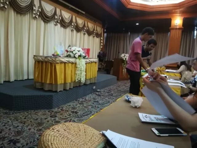 君行体验官专栏丨他在佛之国度，邂逅了一场浪漫