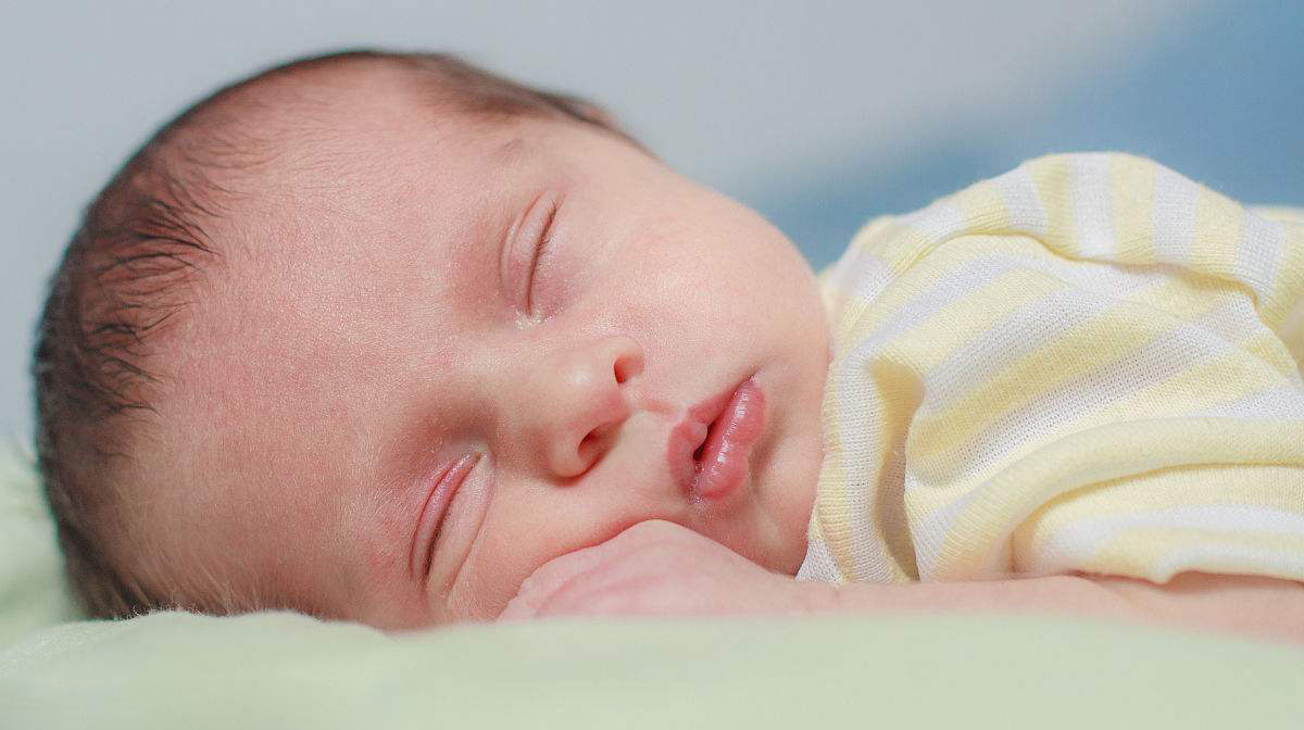 宝宝睡觉日夜颠倒怎么办?四个小妙招让宝宝每晚乖乖睡觉