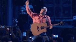 新买的吉他怎么开声,吉他开声和未开声区别