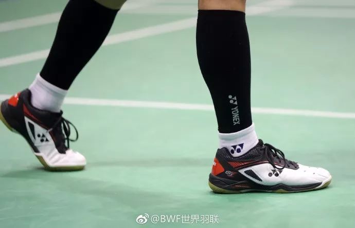 羽毛球的打球技巧和方法,羽毛球一前一后多球训练