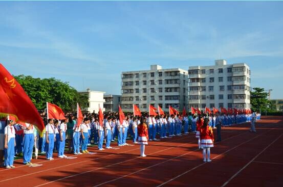 海口灵山中心小学师资力量,海口市灵山中心小学