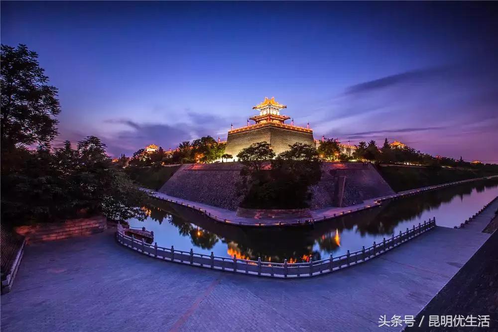 淡季昆明到重庆机票多少钱一张,昆明飞哪里机票便宜6月