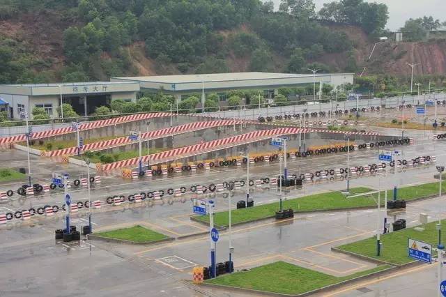 深圳驾校学费2021价格表排行表,2020深圳十大驾校排名