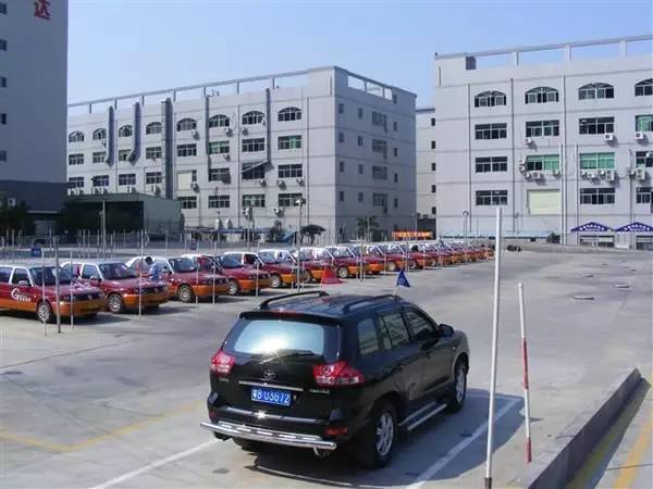 深圳驾校学费2021价格表排行表,2020深圳十大驾校排名