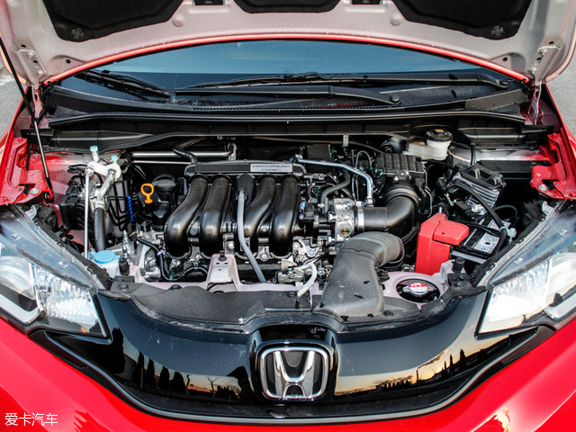 斯柯达晶锐和飞度哪个好,晶锐和polo飞度哪个好