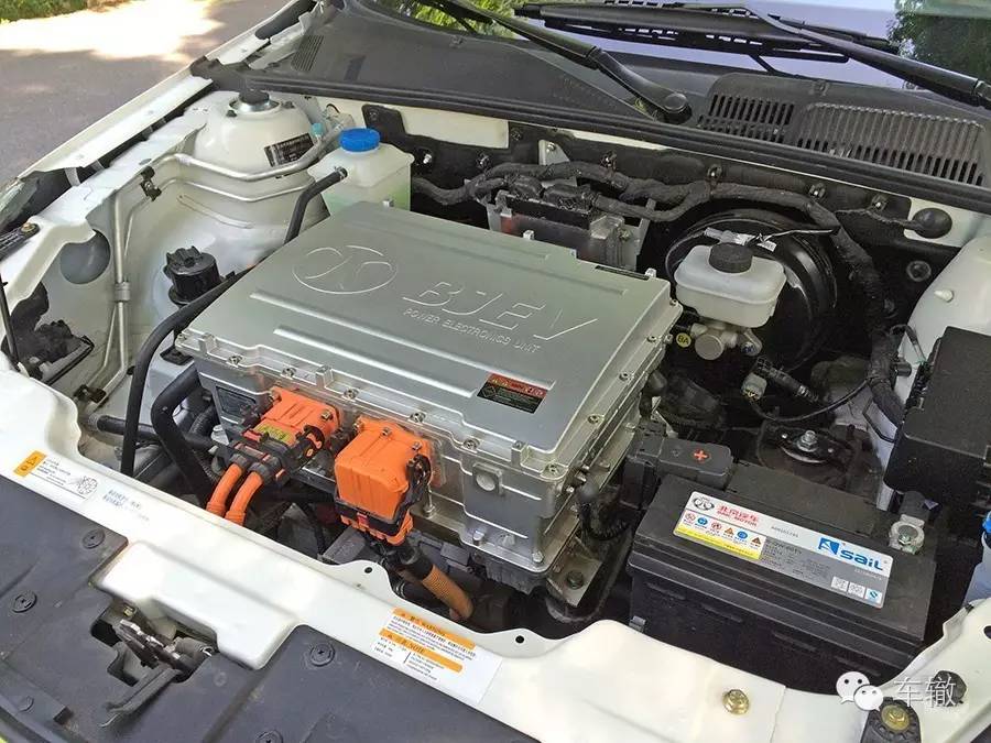 试驾北汽bj40,北汽eu260电动车怎么样