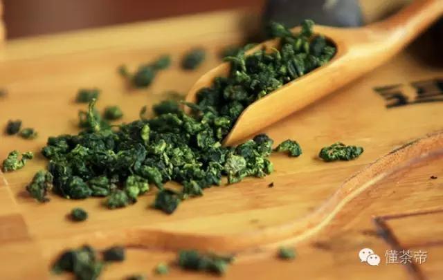 鉴别铁观音茶叶的好与坏视频,铁观音怎么鉴别好坏