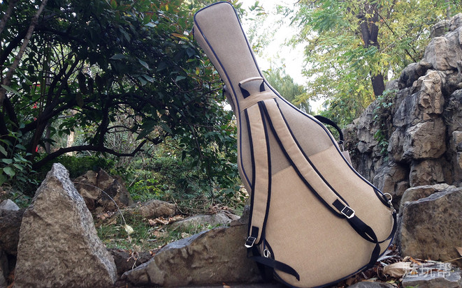 最新的智能吉他,智能手机你见过吗