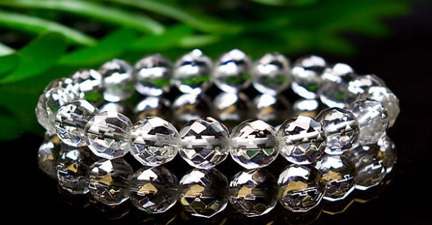 用手机鉴别白水晶真假,白水晶眼镜咋鉴别真假