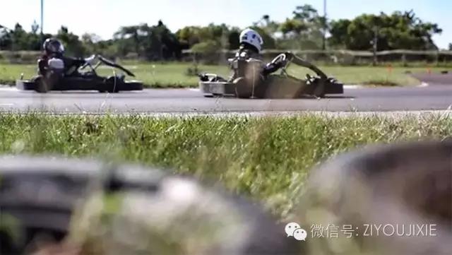 老顽童们一起开心快乐,老顽童们快乐生活