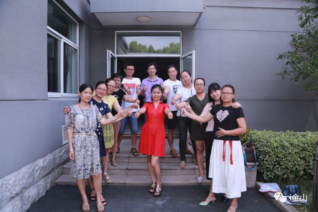 金山这所名人辈出学校，本周六与你零距离！预约方式请猛戳→