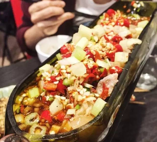 成都麓湖生态城美食街,成都有哪些大学城美食街