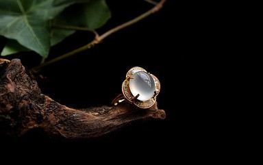 翡翠戒指保养,男戴翡翠戒指有什么讲究