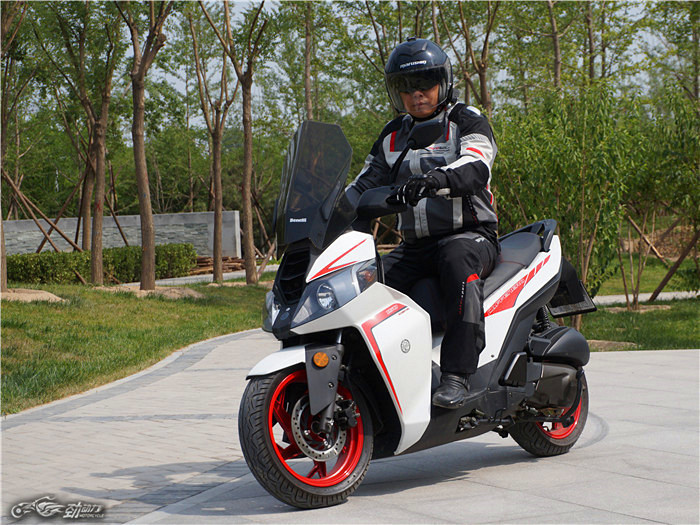 钱江贝纳利利刃怎么样,钱江贝纳利1200cc24款