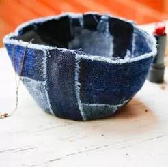 旧物改造牛仔裤收纳盒,旧牛仔改造壁挂收纳袋