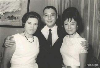 他是蒋介石的嫡长孙身负众望却流连烟花之地终患梅毒成废人