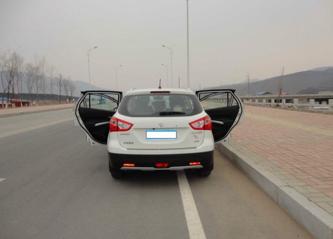 舒适省心空间大燃油车,锋驭1.6l四驱怎么样