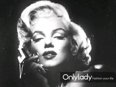 看梦露正红一抹，享赫本裸粉一笑，忆百年经典，望流行永恒