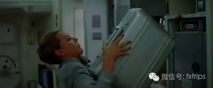 我的行李箱装不下太多回忆,我的行李箱装不下诗和远方