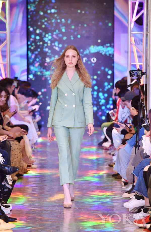 老佛爷百货时装秀,老佛爷百货节视频