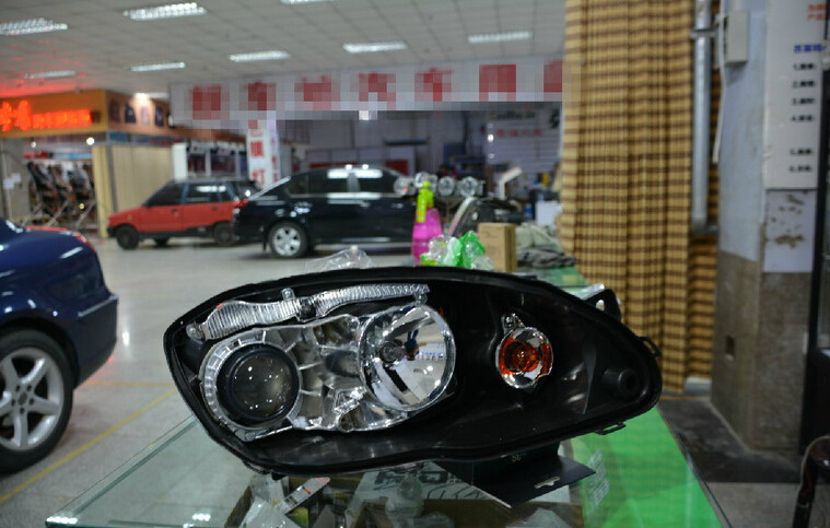 中华换近光灯灯泡,中华大灯换灯泡