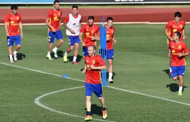 今天是全中国高考日英语,今天是高考日