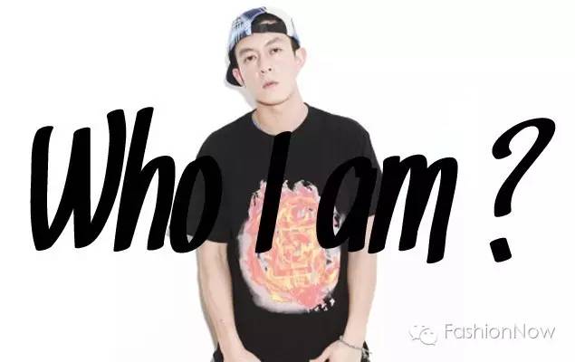 他的女朋友很多，但挚爱一直没变过