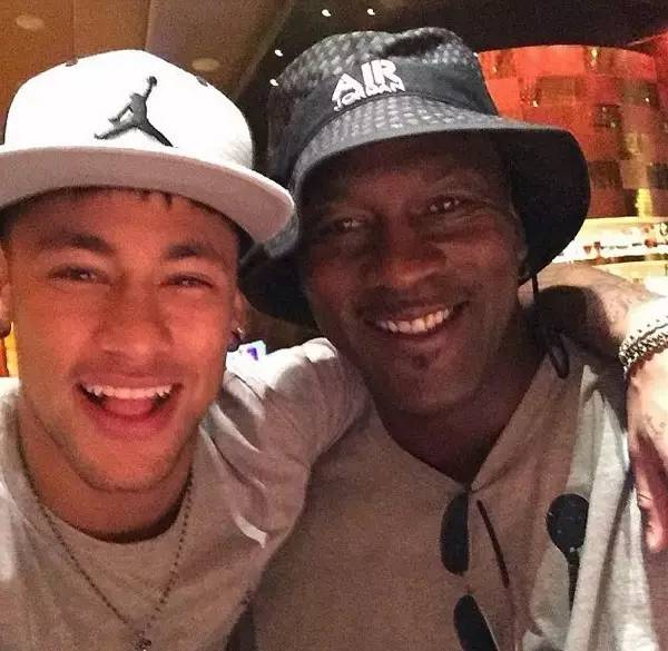 像内马尔一样的男生,内马尔撩妹用什么语言